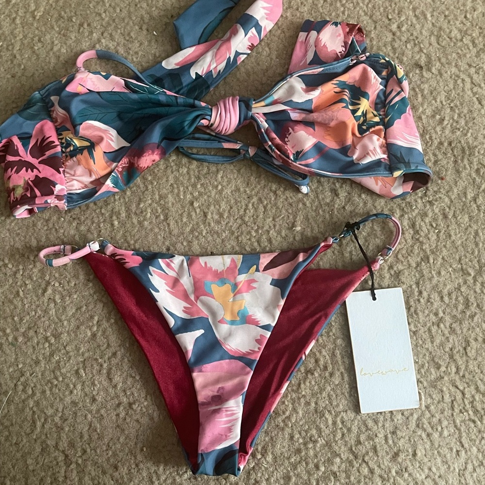 Lovewave tropical Floral Bikini Set